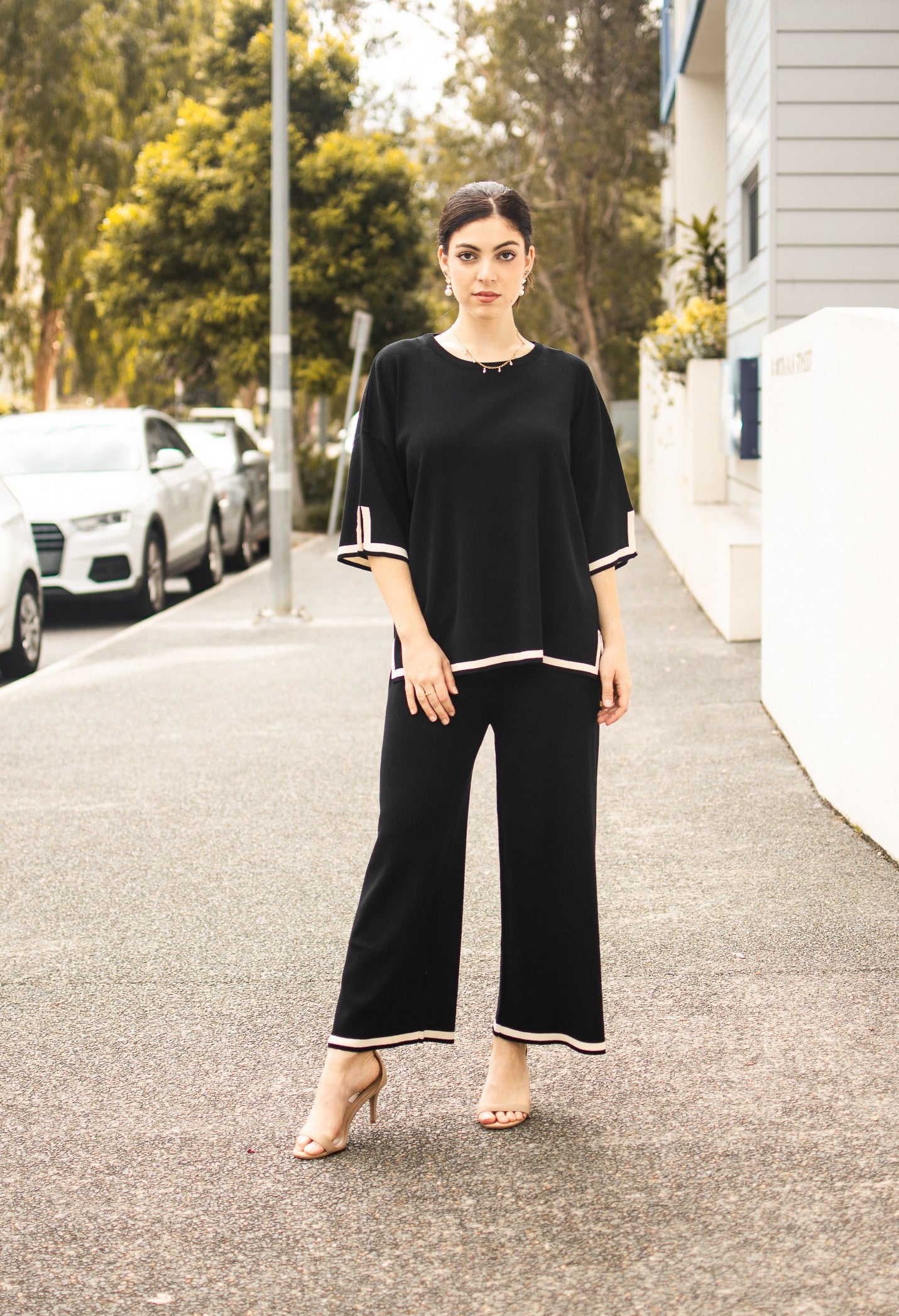 BLACK AND CREAM BORDER KNIT SET