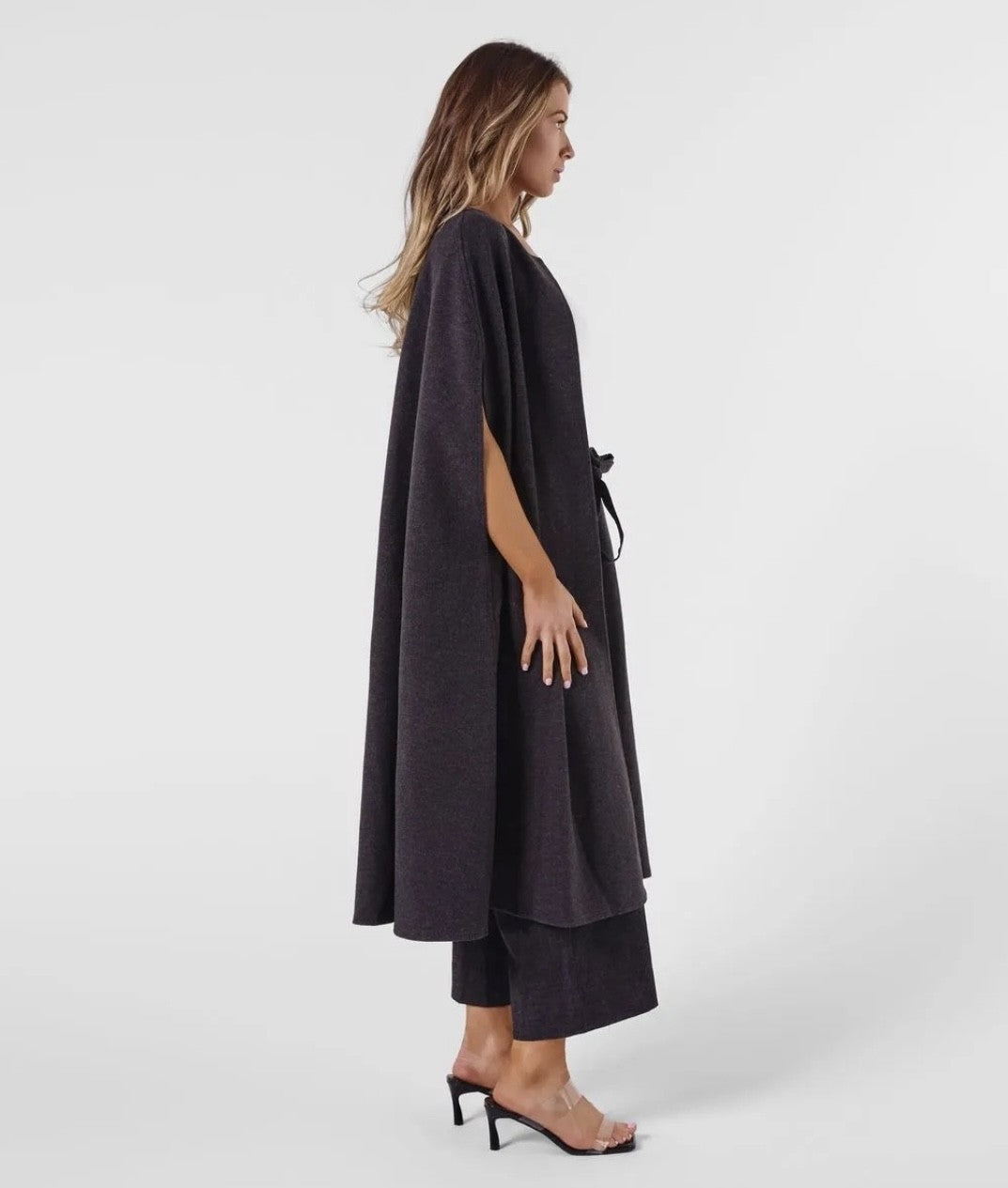EVENING CHARCOAL LONG CAPE