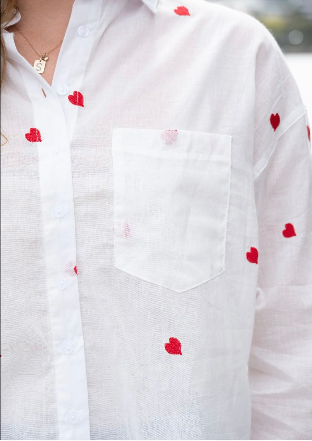 WHITE COTTON HEART EMBROIDER SHIRT