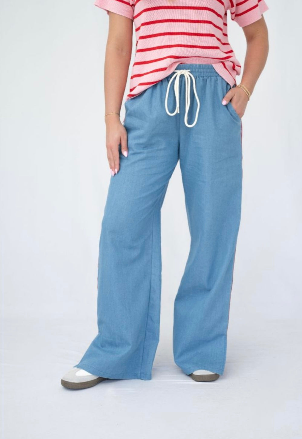 COTTON WASHED LIGHT DENIM SIDE TAPE DETAIL PANTS