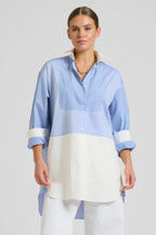 THE BOYFRIEND BIB OVERSIZED SHIRT-BLUE
