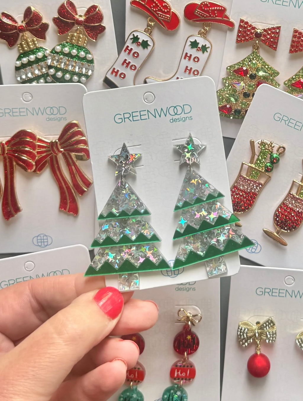 RESIN CHRISTMAS TREE CHRISTMAS EARRING IN GREEN & SILVER