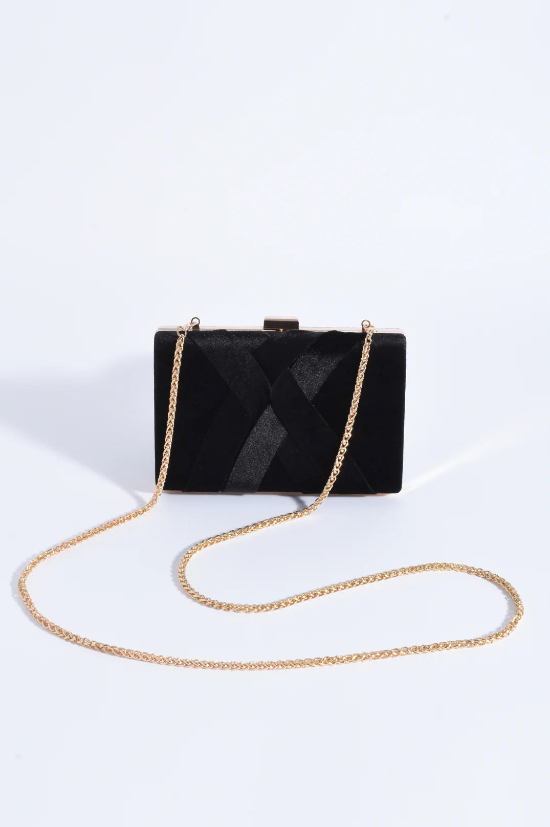 PLAIT VELVET STRUCTURED CLUTCH BLACK