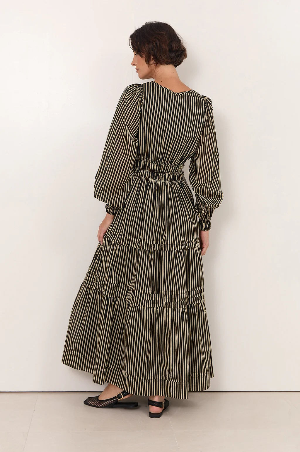 LONG SLEEVE BLACK & WHITE STRIPE MAXI DRESS