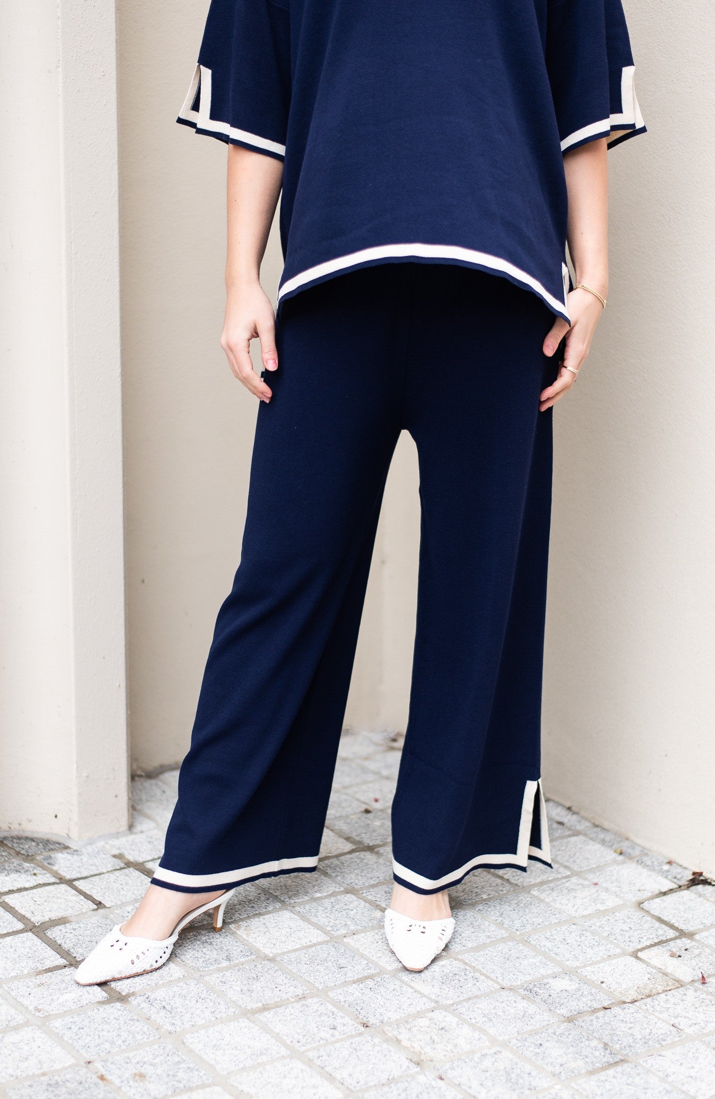 NAVY AND CREAM BORDER KNIT SET