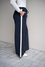 NAVY PANTS WHITE STRIPE