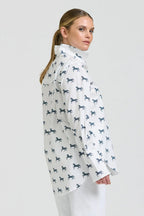 RELAXED GIRLFRIEND SHIRT WHITE WITH NAVY PONY