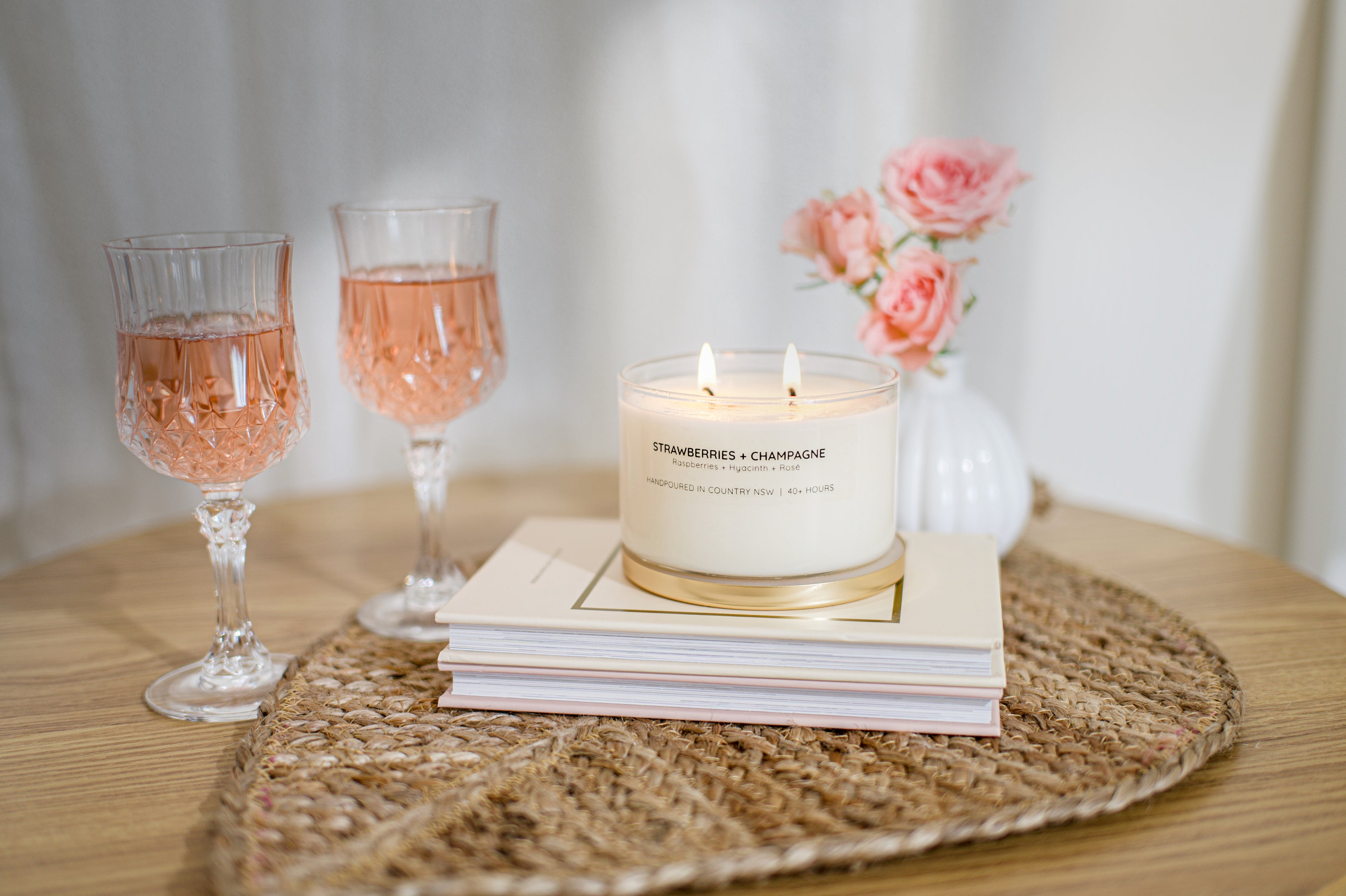 MEERABOO STRAWBERRIES AND CHAMPAGNE GOLD LID SOY CANDLE