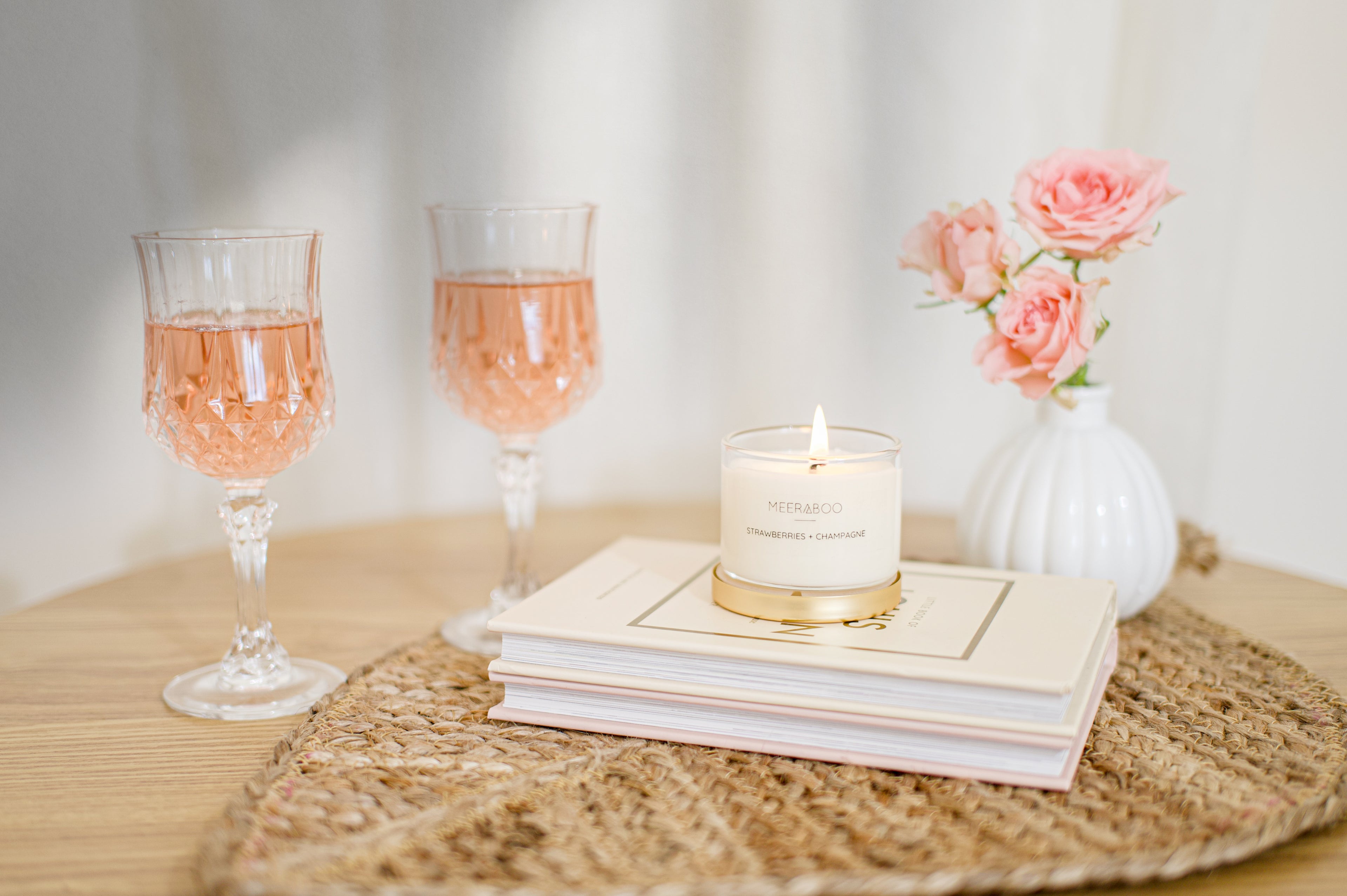 MEERABOO STRAWBERRIES AND CHAMPAGNE GOLD LID SOY CANDLE